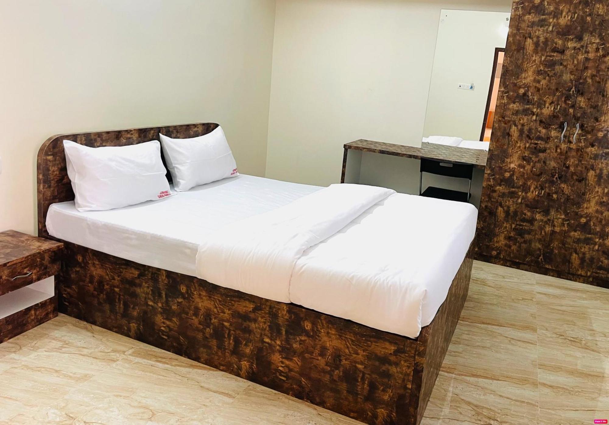 Pearl Stays, Tirupati - Very Convenient For The People Coming From Bangalore And Chennai - You Can Skip City Traffic While Reaching Any Temple In Tirupati - Covered Parking - 24Hrs Front Desk And Hot Water - Free Wifi - Flexible Checkin-In Check-Out Экстерьер фото